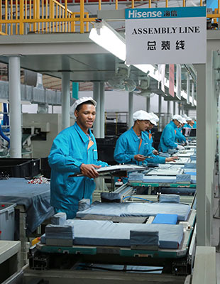Workers at a production line at Hisense's factory in Atlantis in South Africa. (Photo provided to China Daily) Workers at a production line at Hisense's factory in Atlantis in South Africa. (Photo provided to China Daily)