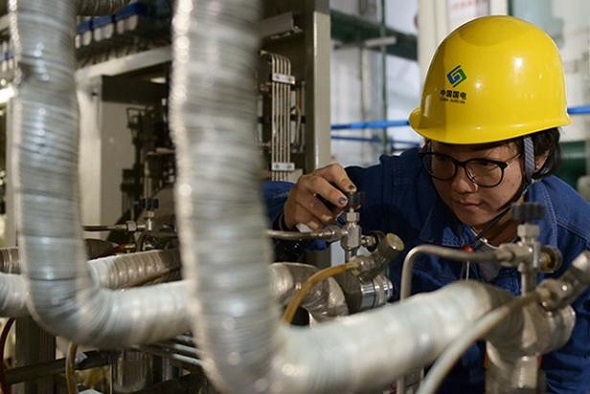 SOEs urged to reduce heavy debt