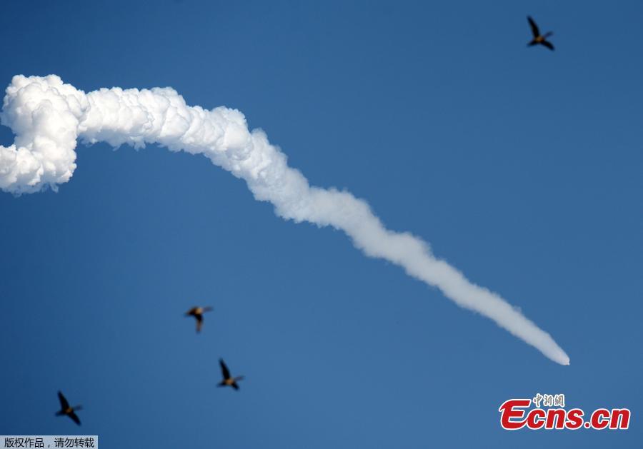India\'s Geosynchronous Satellite Launch Vehicle GSLV-F11 carrying GSAT-7A communication satellite blasts off from the Satish Dhawan Space Centre in Sriharikota, India, Dec. 19, 2018. Gsat-7A, built by the Indian Space Research Organisation, is meant for augmenting the existing communication capabilities of satellites used by the Indian Air Force, according to Indian media. (Photo/Agencies)